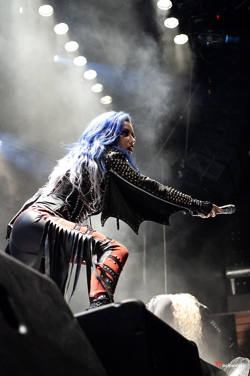 Rockweek.ru-Arch-Enemy-ГлавClub-2019-27