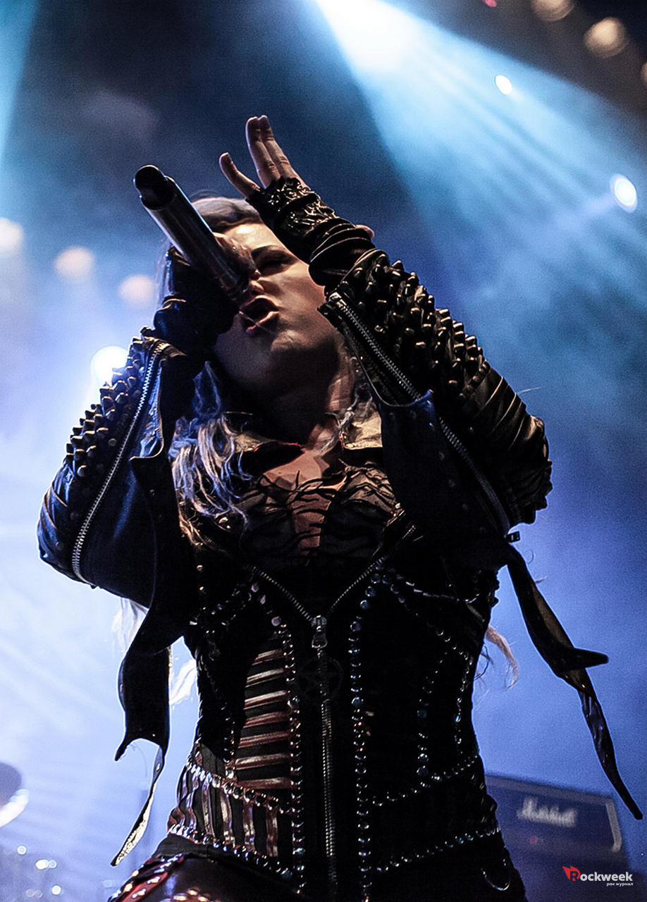 Rockweek.ru-Arch-Enemy-ГлавClub-2019-32