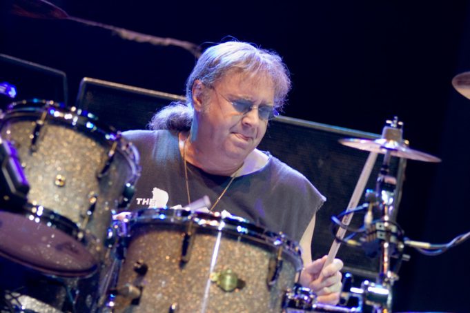ЯН ПЭЙС. ВЕЧНЫЙ БАРАБАНЩИК DEEP PURPLE Ян Пэйс. Вечный Барабанщик Deep Purple