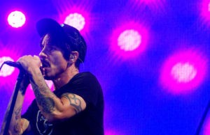 RED HOT CHILI PEPPERS — PARK LIVE MOSCOW 2016 RED HOT CHILI PEPPERS - PERK LIVE MOSCOW 2016