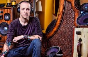 ЧЕСТЕР БЕННИНГТОН «ГОРДИТСЯ» НОВЫМ МАТЕРИАЛОМ. Честер Беннингтон (Chester Bennington) из группы Linkin Park "гордится" новым материалом.