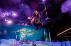 БРЮС ДИКИНСОН ВОШЕЛ В СОСТАВ IRON MAIDEN БРЮС ДИКИНСОН ВОШЕЛ В СОСТАВ IRON MAIDEN