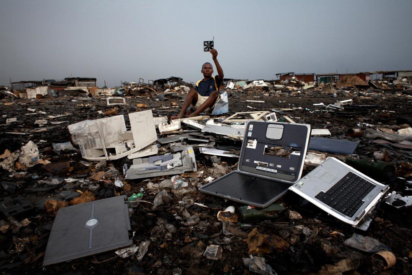 Агбогблоши, гана — свалка электронных отходов.