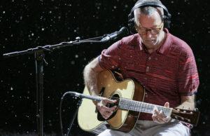 Eric Clapton «Happy Xmas» (Virgin)