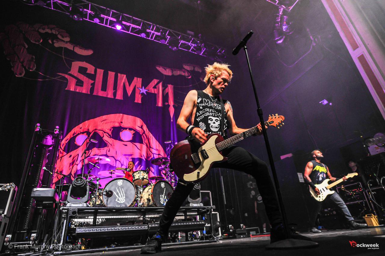 Sum41. Группа sum 41. Sum41 Tour. Группа sum 41 2021. Группа sum 41 2019.