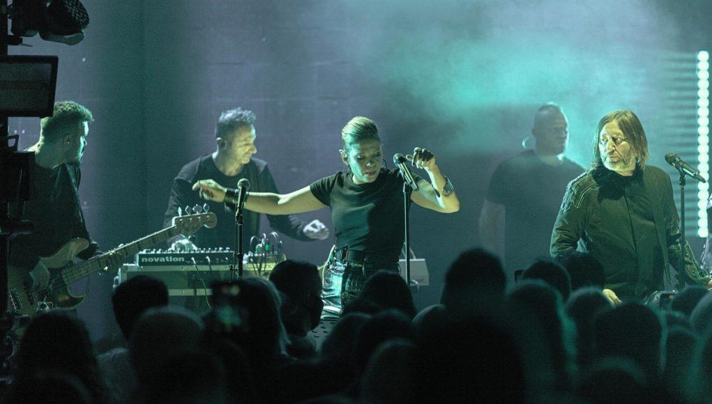 rockweek-ru-kurtki-gipsy-25-09-2020_00018