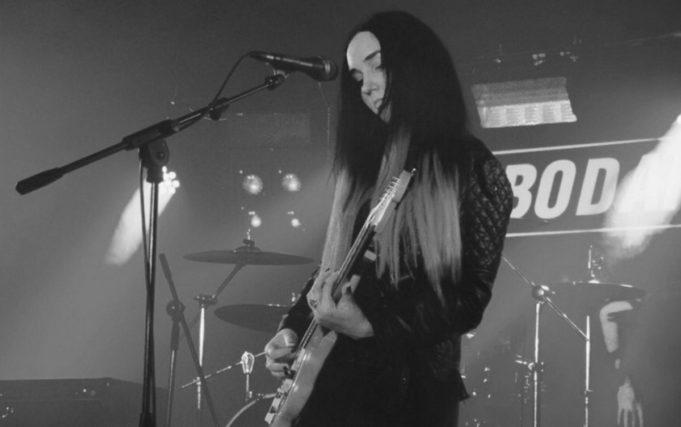 IRINA REIN: «Я просто буду делать то, что умею» IRINA REIN: "Музыку и тексты полностью пишу я"