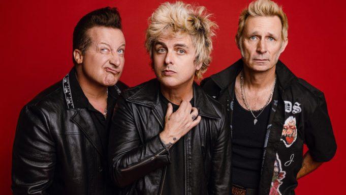 Green Day и Red Hot Chili Peppers поддержка борьбы с лесными пожарами в L.A. Green Day и Red Hot Chili Peppers поддержка борьбы с лесными пожарами в Лос-Анджелесе