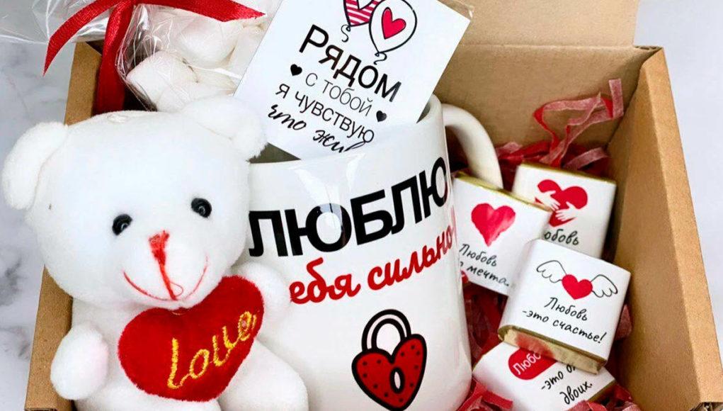 Стильные и незабываемые идеи подарков для сестры на разные поводы