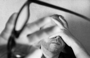 Баллады о некрасивой любви — рецензия на «Другими словами» Андрея Фирна рецензия на мини-альбом Андрея Фирна