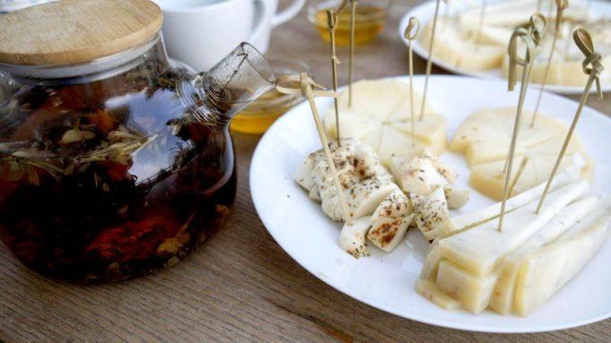 Натуральные продукты Крыма: как выбрать мед, травы и подарочные наборы Натуральные продукты Крыма: как выбрать мед, травы и подарочные наборы